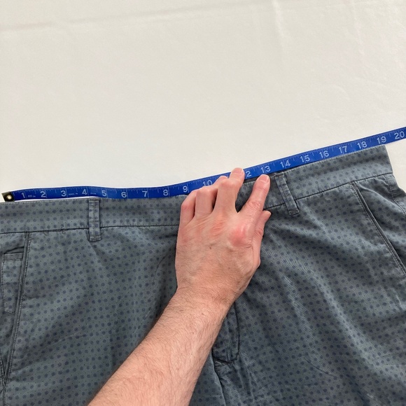 Dustin Men's Dress Shorts Size 38 Waist, Slate Colored with Small Navy Pattern - Picture 4 of 17